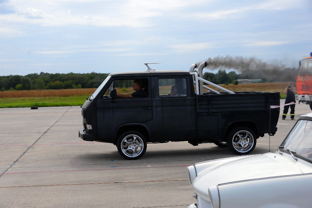 ../Images/VW Bus Festival Berlin 2019 141.jpg